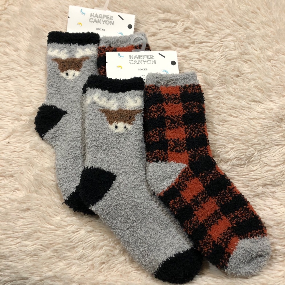 Set of 4 Pairs ~ Harper Canyon ~ Fuzzy Socks ~ Shoe Size 9-2.5